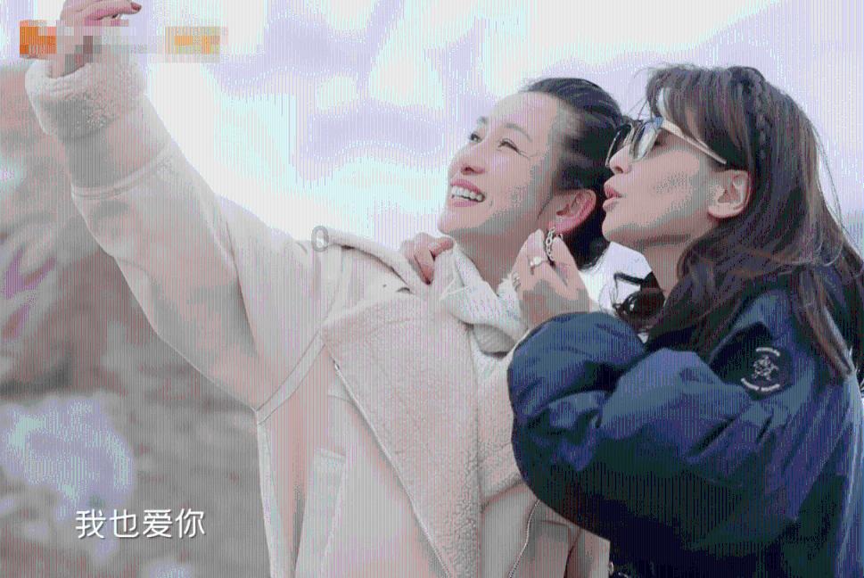 几百吨重的飞机怎么起飞？老外用吹风机详解机翼原理，一看就懂